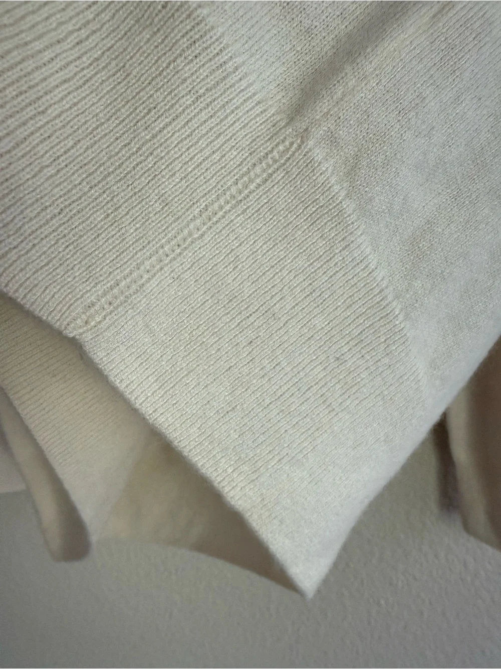 Banana Republic 100% Cashmere Hooded Sweater Cream Men’s Medium/Large